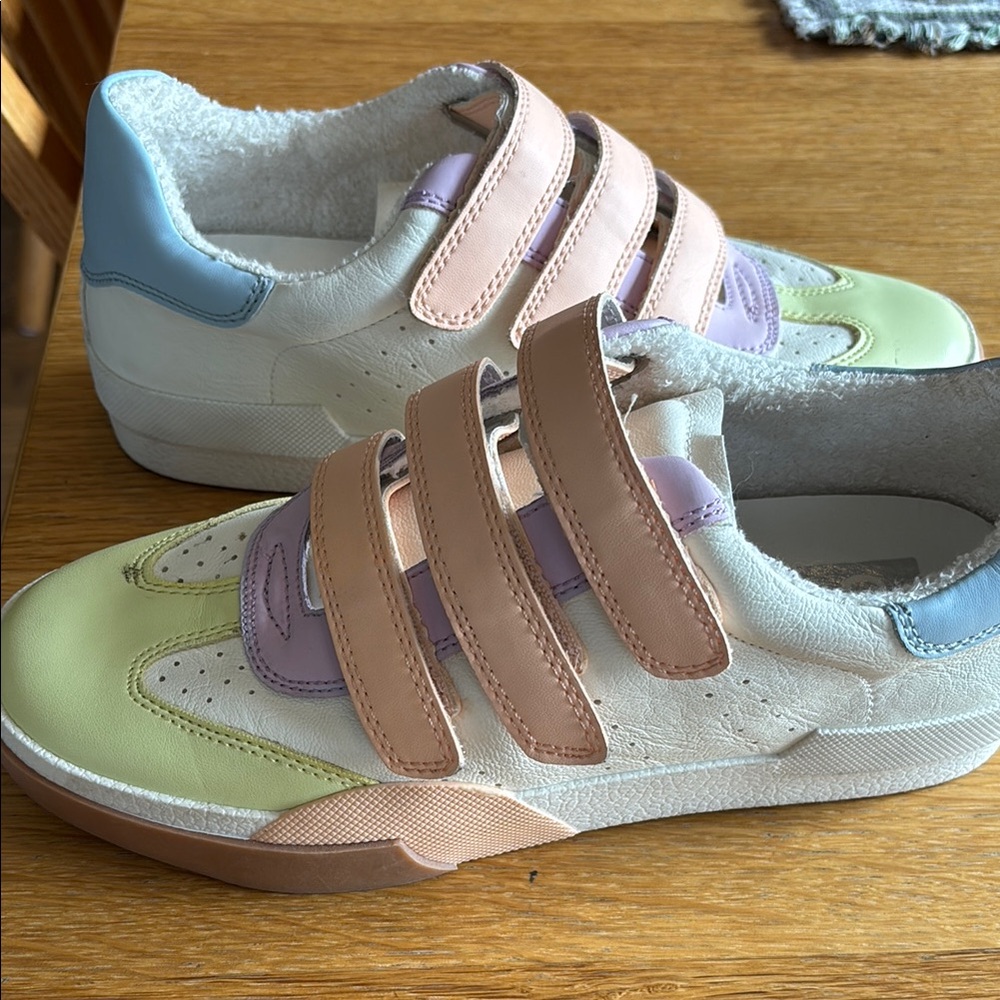 👟 Dolce Vita Velcro Sneakers – Sporty Meets Street Style – Size 8 🤍